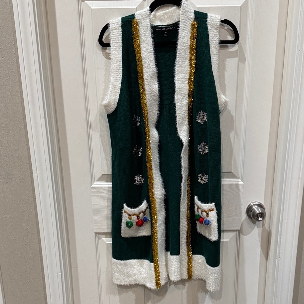 United States Sweaters Green and White Cardigan Sweater Vest size medium